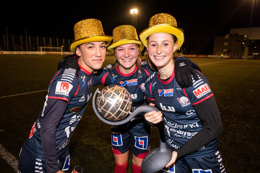 Linköpings Anna Oscarsson, Frida Leonardsen Maanum och