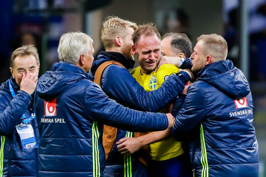 Sveriges Andreas Granqvist jublar