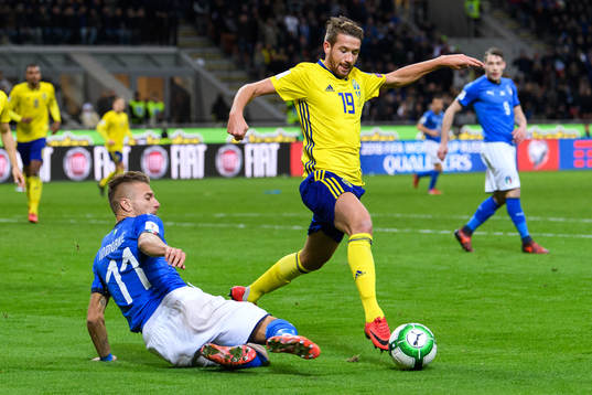 Italiens Ciro Immobile och Sveriges Marcus Rohdén