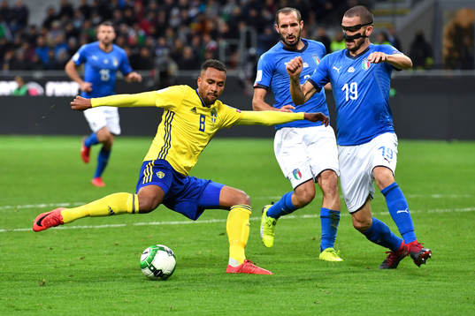Sveriges Isaac Kiese Thelin