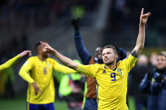 Sveriges Marcus Berg jublar