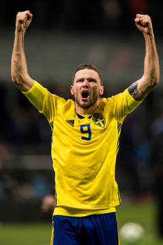 Sveriges Marcus Berg jublar