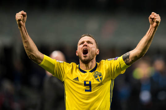Sveriges Marcus Berg jublar