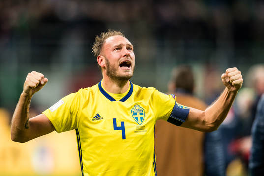Sveriges Andreas Granqvist jublar