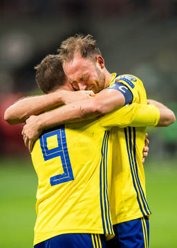 Sveriges Andreas Granqvist kramar om Marcus Berg