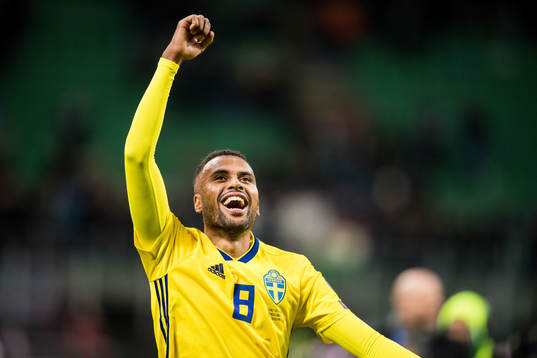 Sveriges Isaac Kiese Thelin jublar