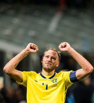 Sveriges Andreas Granqvist jublar