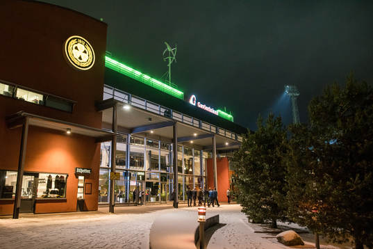 Snö utanför Gavlerinken Arena före ishockeymatchen i SHL