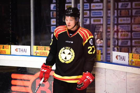 Brynäs Ludvig Nilsson före ishockeymatchen i SHL mellan