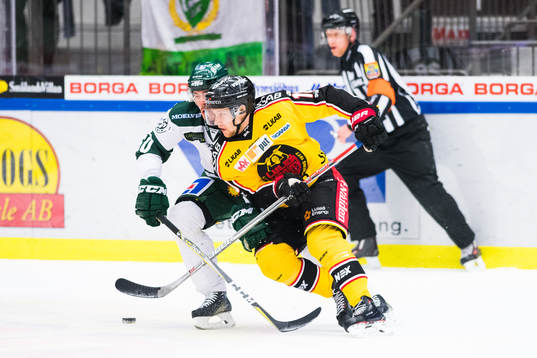 Luleås Einar Emanuelsson och Färjestads Sebastian Erixon