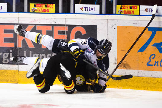 s Sebastian Wännström och Brynäs Elias Fälth