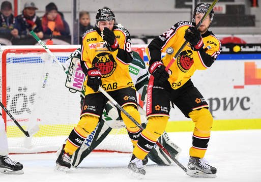 Luleås Robin Kovacs och Johan Harju täcker skott