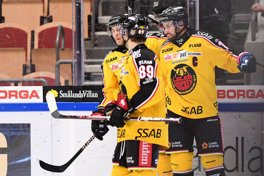 Luleås Niklas Olausson jublar