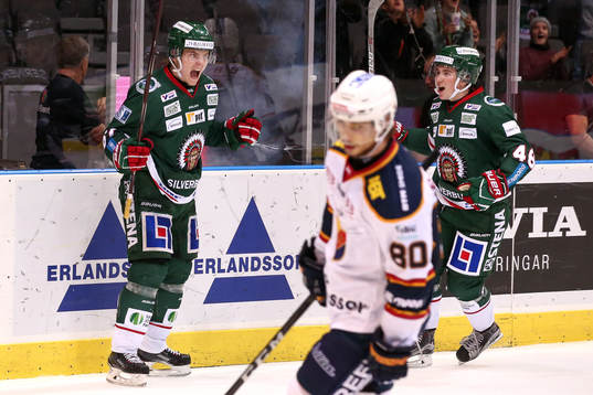 Frölundas Lias Andersson jublar