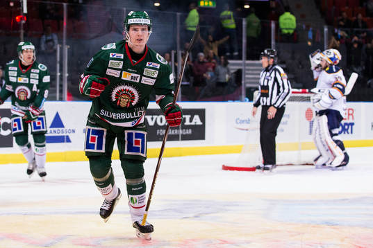 Frölundas Lias Andersson jublar