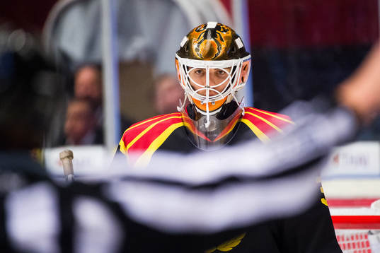 Brynäs målvakt Linus Fernström