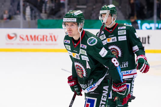 Frölundas John Nyberg och Christoffer Ehn  deppar