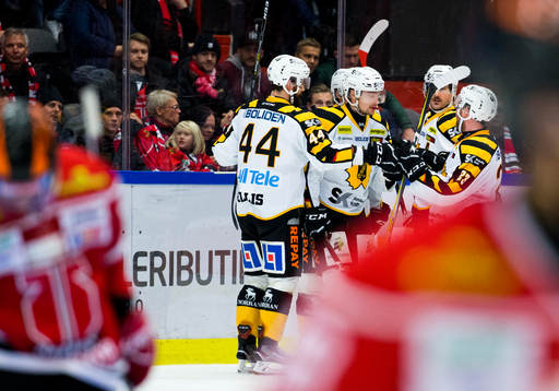 Skellefteås Jesper Olofsson gör 1-1