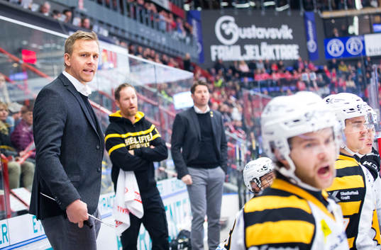 Skellefteås tränare Stefan Klockare och assisterande