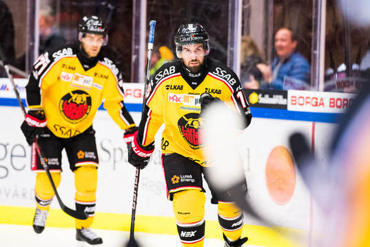 Luleås Niklas Olausson jublar