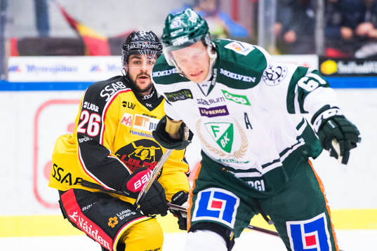 Luleås Joey Hishon och Färjestads Johan Ryno