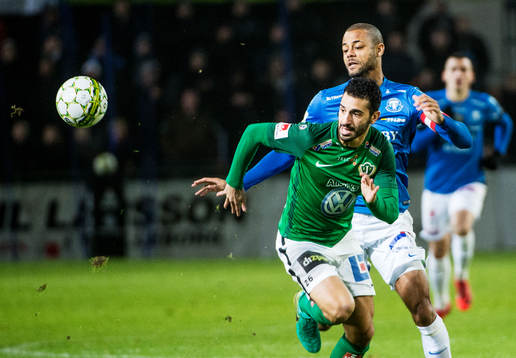 Jönköpings André Calisir mot Trelleborgs Salif Camara