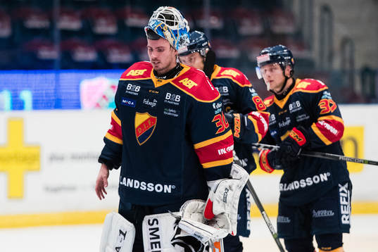 Djurgårdens målvakt Joacim Eriksson deppar
