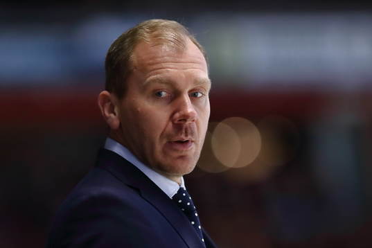 s tränare Johan Lindbom