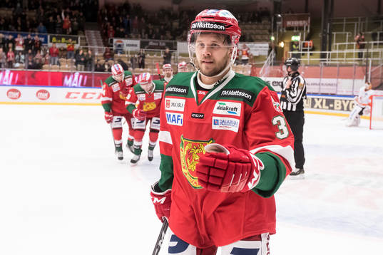 Moras Jacob Nilsson jublar
