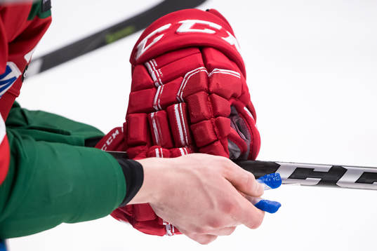 Moras handskar i ishockeymatchen i SHL mellan Mora och
