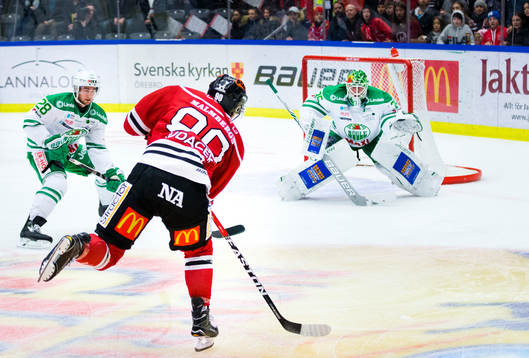 Örebros Libor Hudacek och Rögles Cade Fairchild och