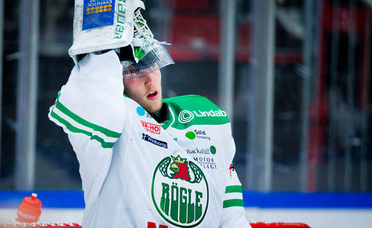 Rögles målvakt Emil Kruse deppar