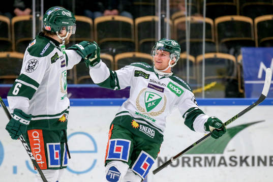 Färjestads Marcus Nilsson jublar
