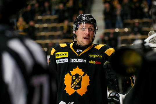 SkellefteåsJesper Olofsson jublar