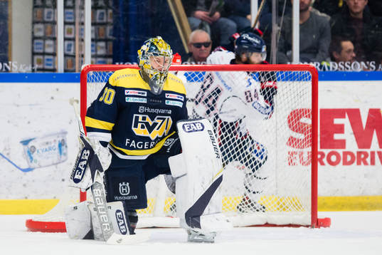 s målvakt Linus Söderström deppar och Linköpings Jimmy