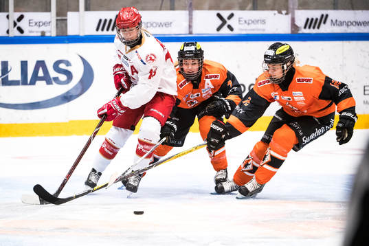 Troja/Ljungbys Thea Johansson och Karlskronas Kaylie Welk