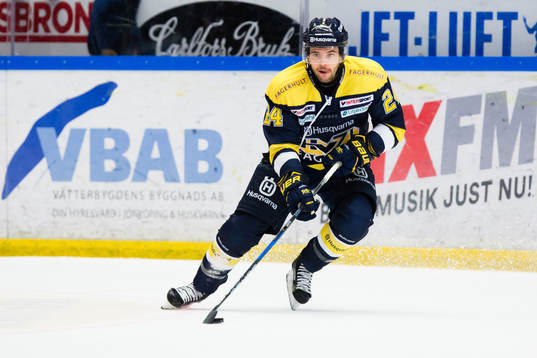 s Stefan Elliott