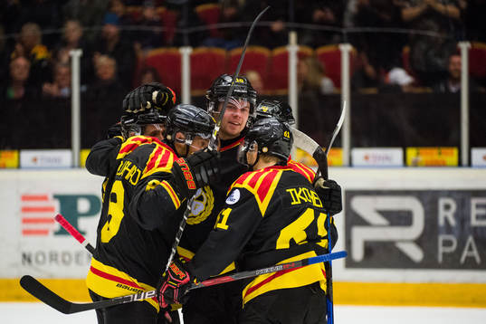 Brynäs Marcus Ersson jublar