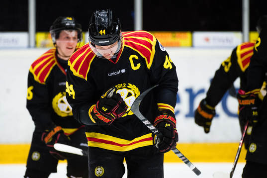 Brynäs Jacob Blomqvist jublar