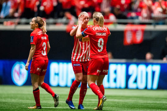 Elise Hove Thorsnes of Avaldsnes celebrates with Cecilie