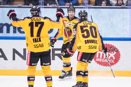 Luleås Anton Hedman jublar