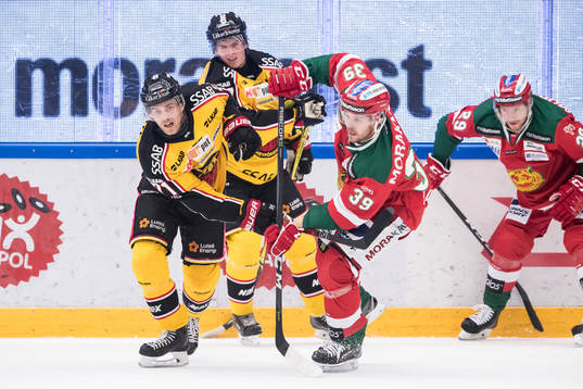 Luleås Patrick Cehlin och Moras Jacob Nilsson  i
