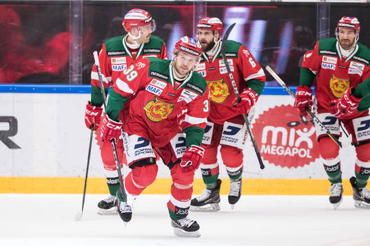 Moras Jacob Nilsson jublar