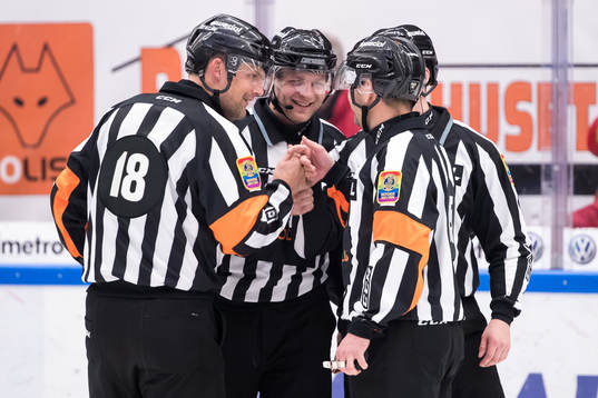Domare Patrik Sjöberg, Mikael Nord, Gustav Jonsson och