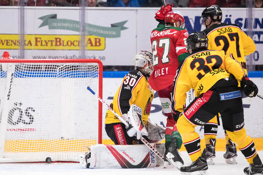 3-2 bakom Luleås målvakt Filip Gustavsson Moras Matt