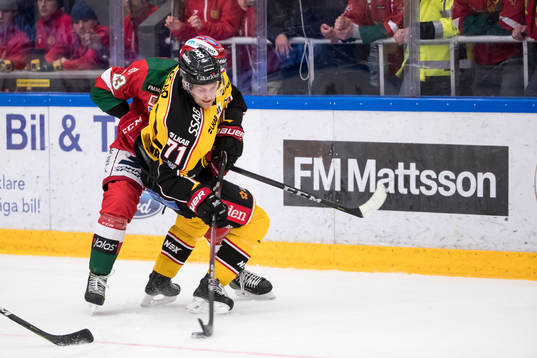 Luleås Patrick Cehlin och Moras Tomas Skogs  i