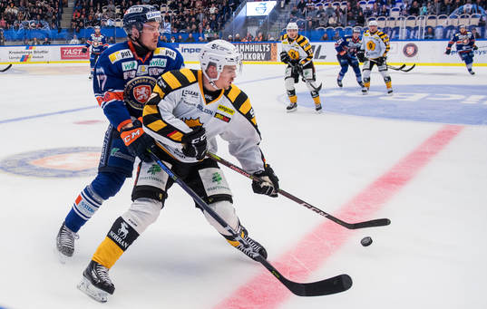 Växjös Jonas Röndbjerg och Skellefteås Emil Djuse