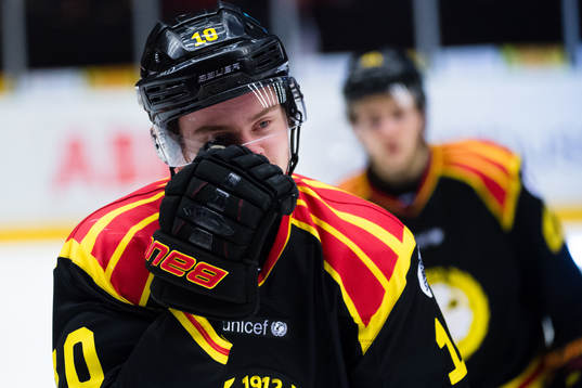 Brynäs Marcus Ersson jublar