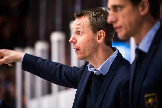 Djurgårdens tränare Robert Ohlsson reagerar
