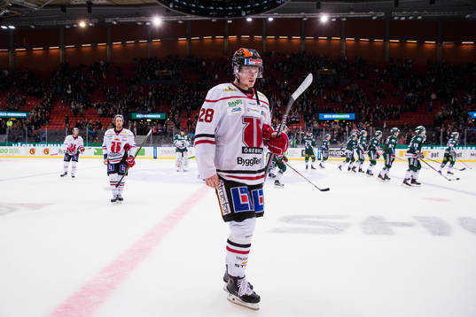 Örebros Linus Arnesson deppar